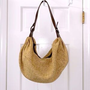 Ann Taylor Loft wheat colored woven jute hobo/ shoulder bag. Pockets. 16”by 11”